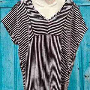 XHILARATION~Women’s Black/White Striped Swimsuit Coverup Tunic~Size Medium~#194